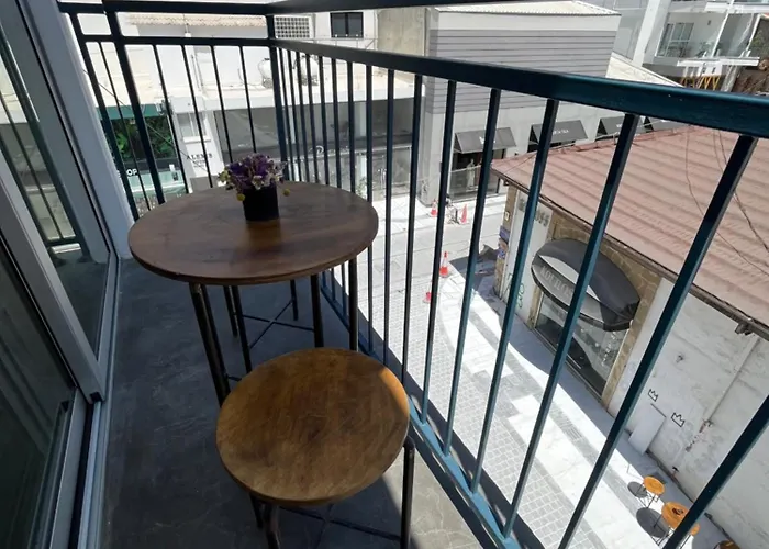 Апартаменты Unique 2 Storey Centre Ларнака