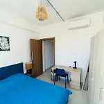 Unique 2 Storey Centre 아파트 라르나카