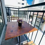 아파트 Unique 2 Storey Centre 라르나카