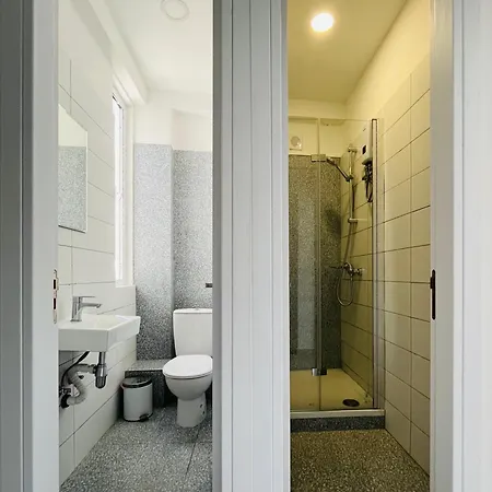 Апартаменти Unique 2 Storey Centre *