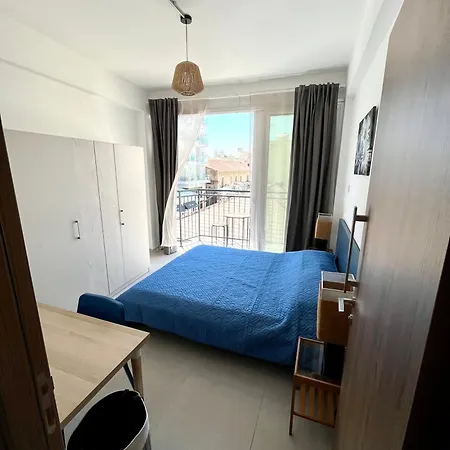 Unique 2 Storey Centre Ларнака